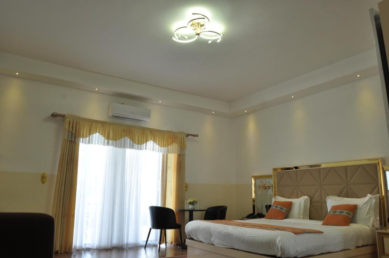 Hotel Sky Blue Mada Alasora Dış mekan fotoğraf