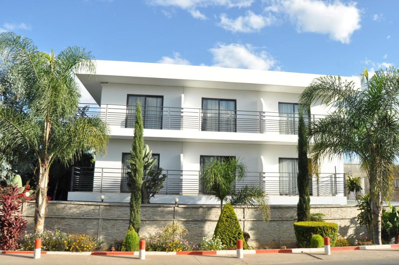 Hotel Sky Blue Mada Alasora Dış mekan fotoğraf