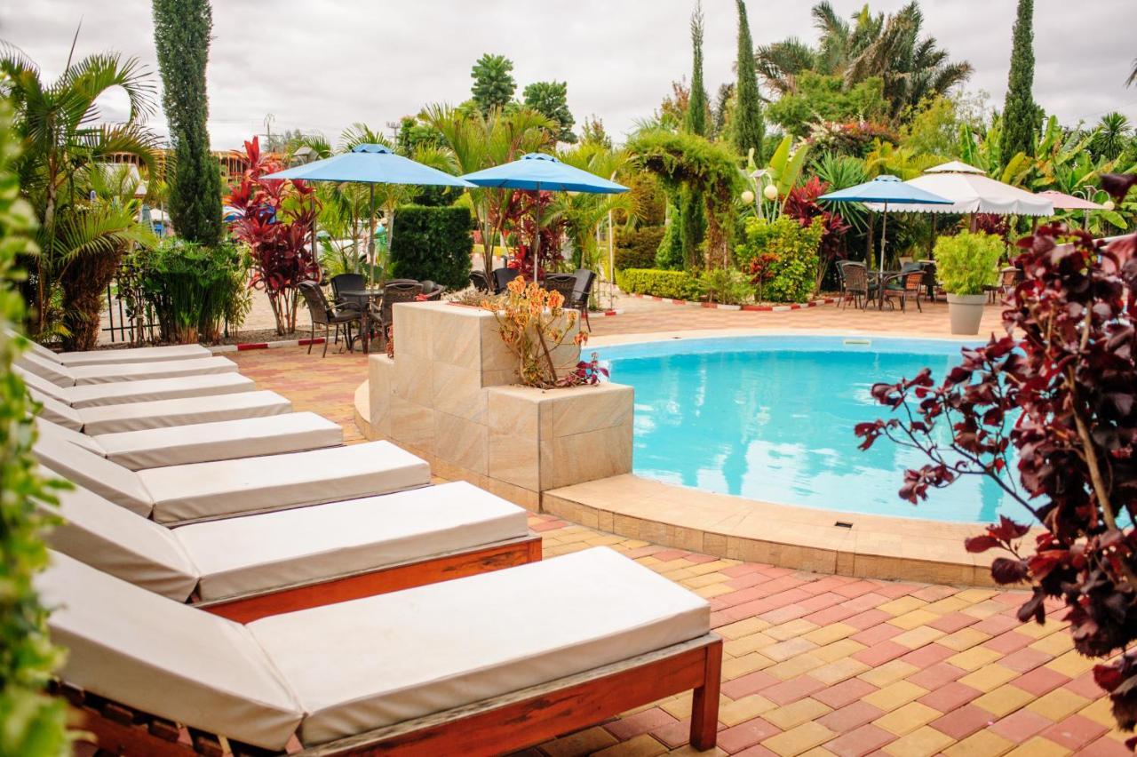 Hotel Sky Blue Mada Alasora Dış mekan fotoğraf