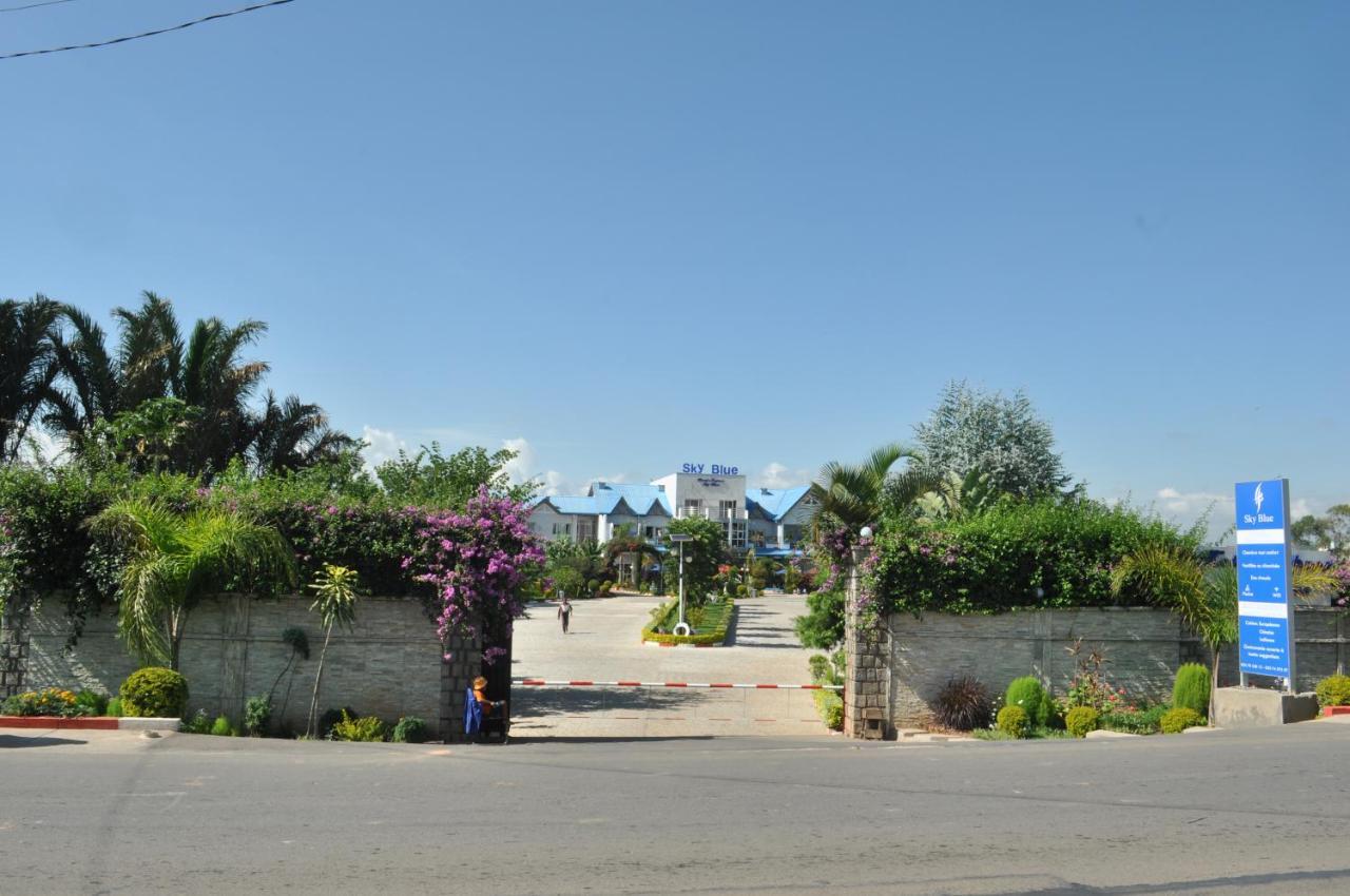 Hotel Sky Blue Mada Alasora Dış mekan fotoğraf
